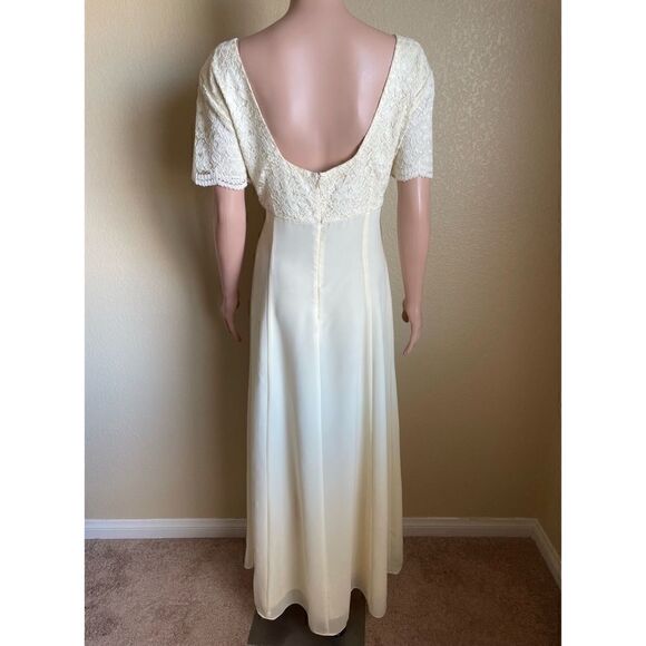 VTG Lanz of Salzburg Pale Yellow/Ivory Lace Gown Mother of the Bride Size 12 - Picture 6 of 11
